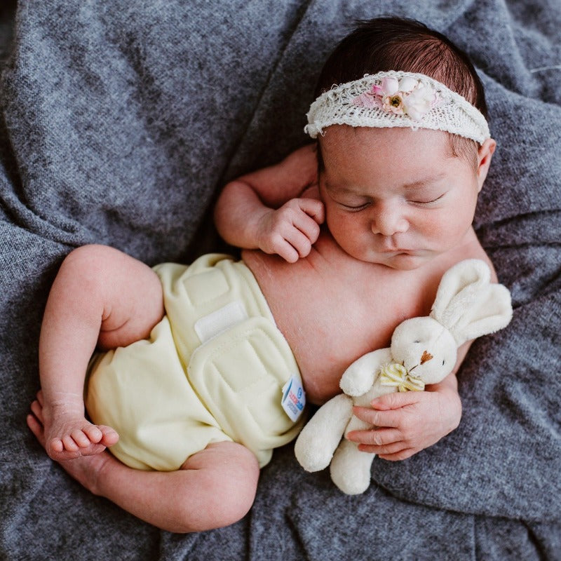 Pebbles | Newborn Cloth Nappy | Lemon (PUL)