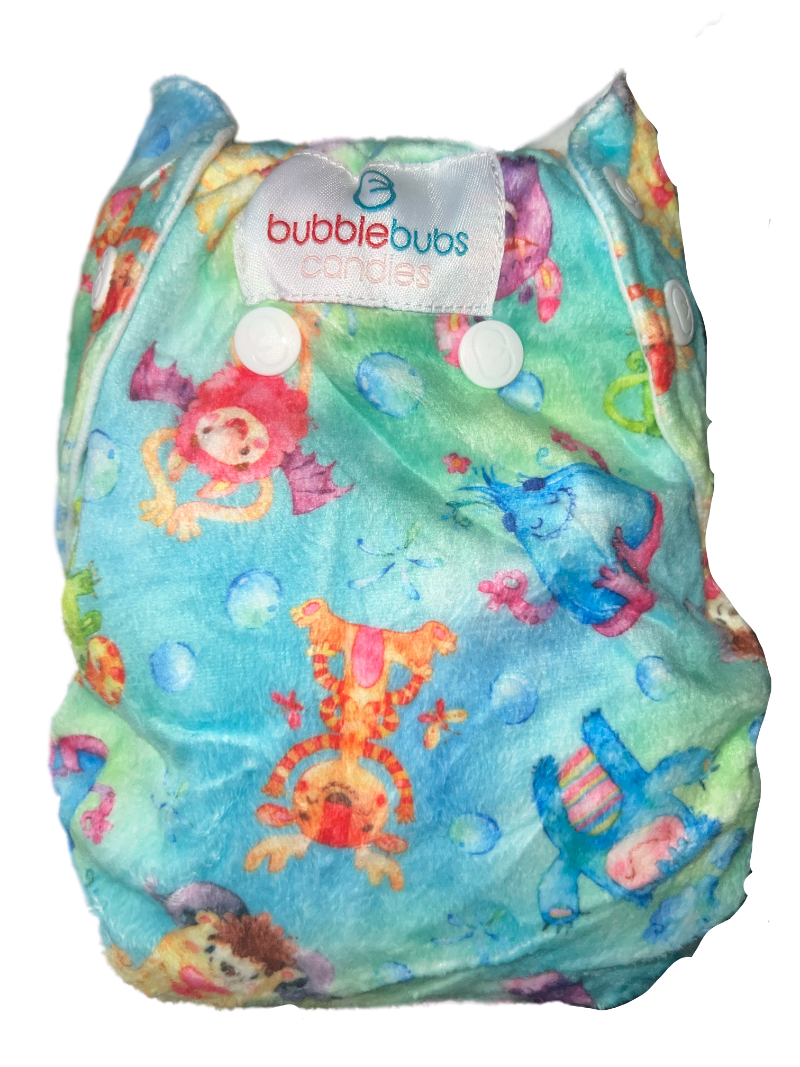 candie cloth nappy Namaste patter back of nappy showing bubblebubs logo and snaps